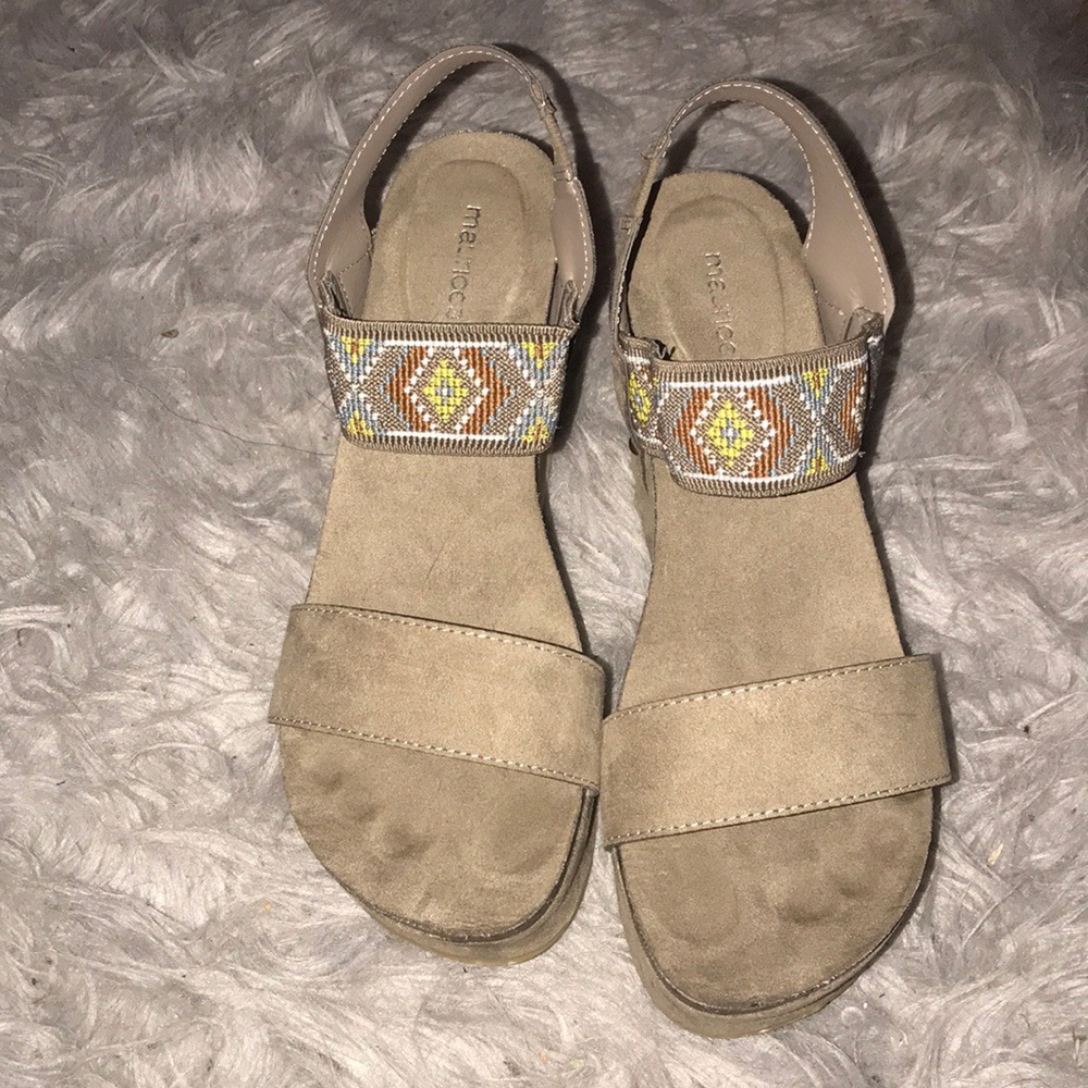 “Aztec” patterned, OTBT inspired wedges!!❤️